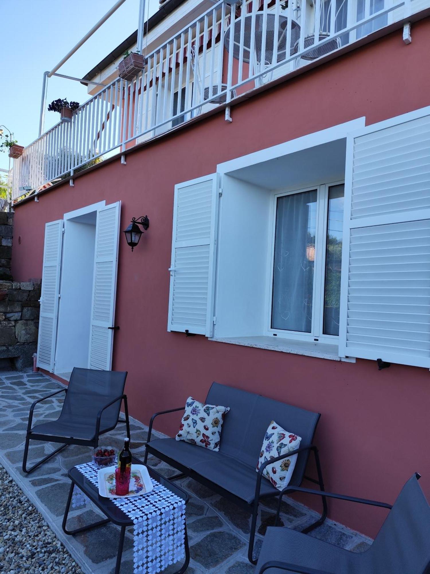 La Casa Di Giada, Appartamento In Villetta Con Aria Condizionata, Wi-Fi E Parcheggio Gratuito Poggi Luaran gambar